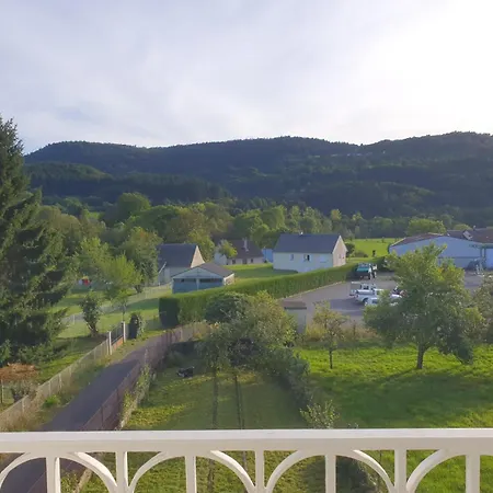 Ferienhaus - Maison Familiale Au Coeur Des Volcans D'auvergne