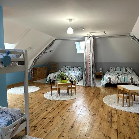 Maison Familiale Au Coeur Des Volcans D'auvergne * Condat (Cantal)