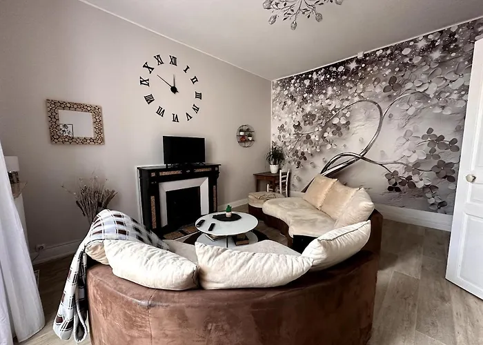 Holiday home Maison Familiale Au Coeur Des Volcans D'auvergne