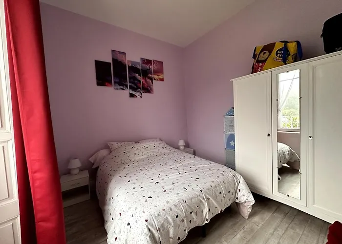 Maison Familiale Au Coeur Des Volcans D'auvergne Condat (Cantal)