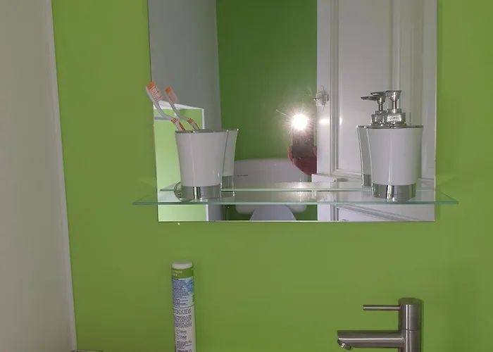 Maison Familiale Au Coeur Des Volcans D'auvergne * Condat (Cantal)