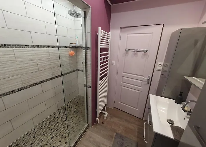 Maison Familiale Au Coeur Des Volcans D'auvergne