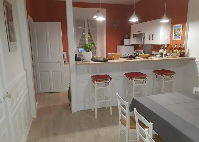 Holiday home Maison Familiale Au Coeur Des Volcans D'auvergne