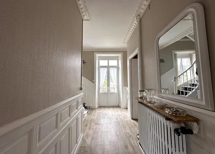 Holiday home Maison Familiale Au Coeur Des Volcans D'auvergne