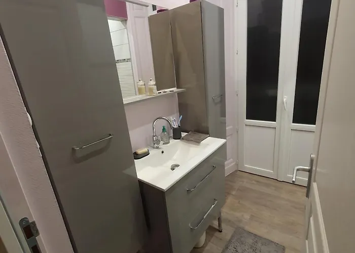 Maison Familiale Au Coeur Des Volcans D'auvergne Holiday home Condat (Cantal)